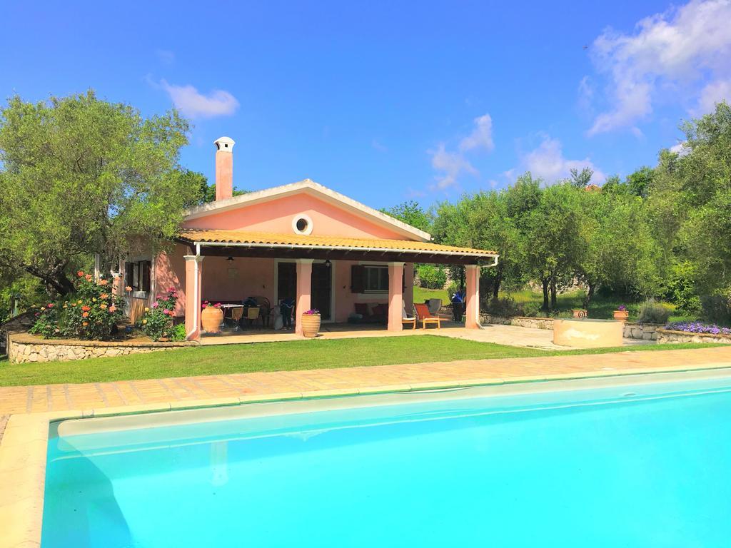 Villa Kleopatra Pouládes Exteriér fotografie